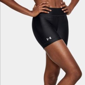 Under Armour black short